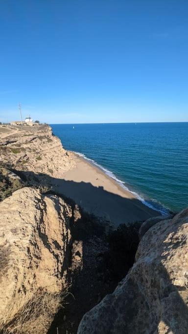 A 5Mn De La Reserve Africaine, Charmante Maison De Village Avec Patio Sigean Exteriör bild